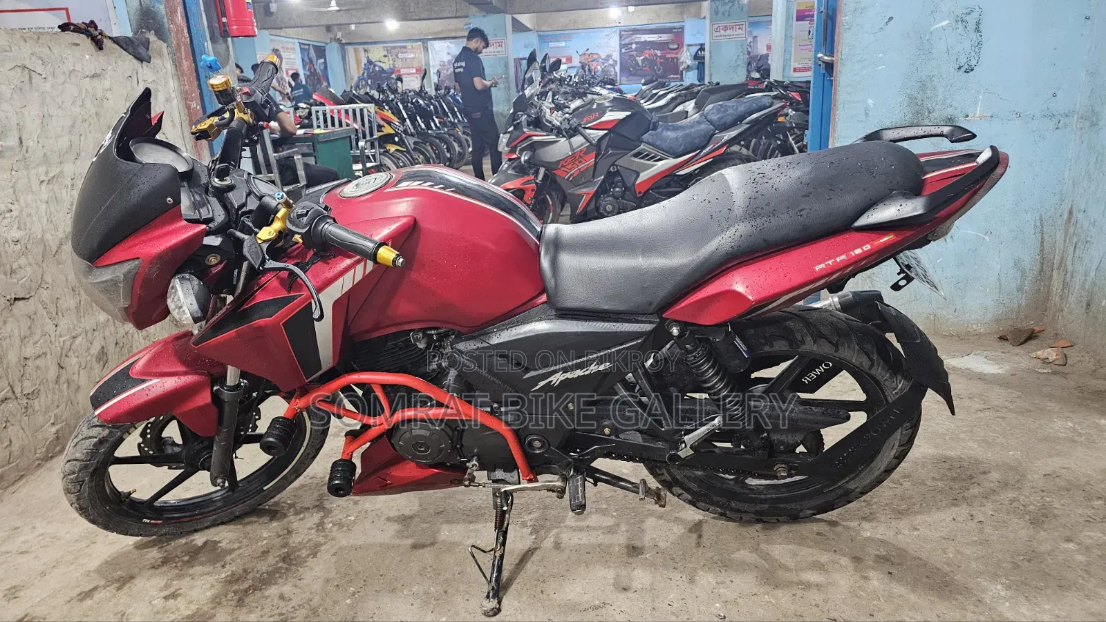 TVS Apache RTR 160 2v Refresh X-connect 2018 Red