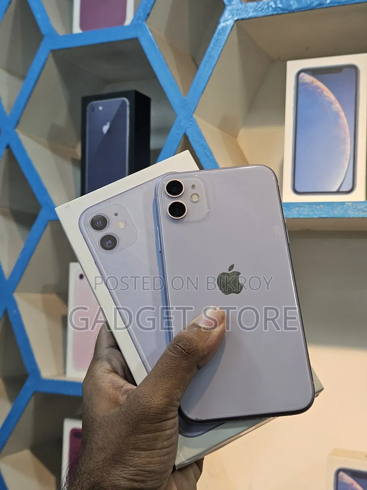 অ্যাপল আইফোন ১১ ২৫৬ জিবি পার্পল