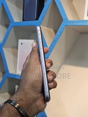 অ্যাপল আইফোন ১১ ২৫৬ জিবি পার্পল