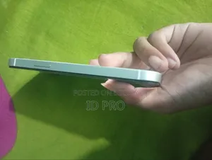 অ্যাপল আইফোন ১২ ১২৮ জিবি হোয়াইট