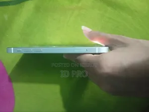 অ্যাপল আইফোন ১২ ১২৮ জিবি হোয়াইট