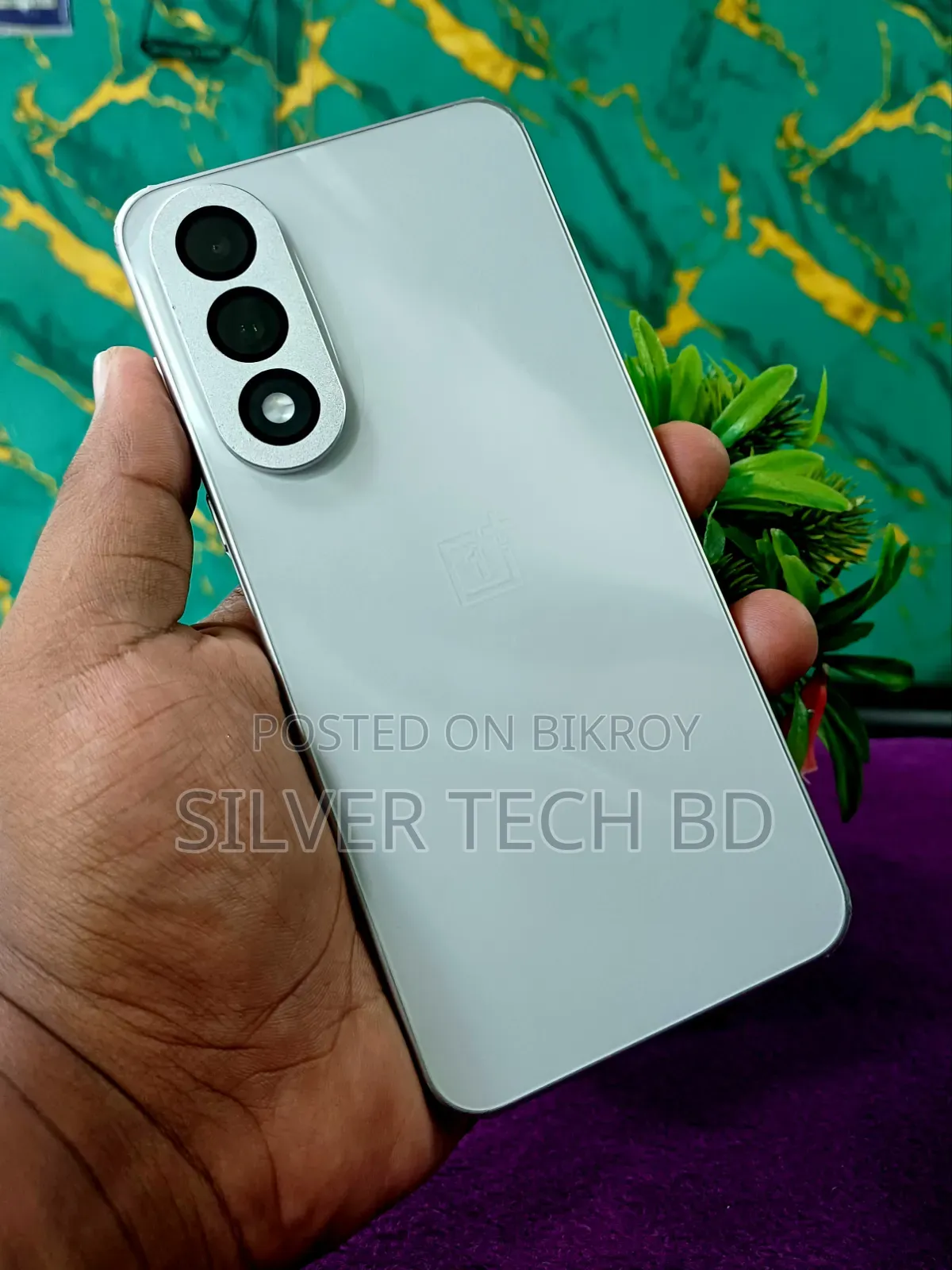 ওয়ানপ্লাস নর্ড ৫ ২৫৬ জিবি সিলভার