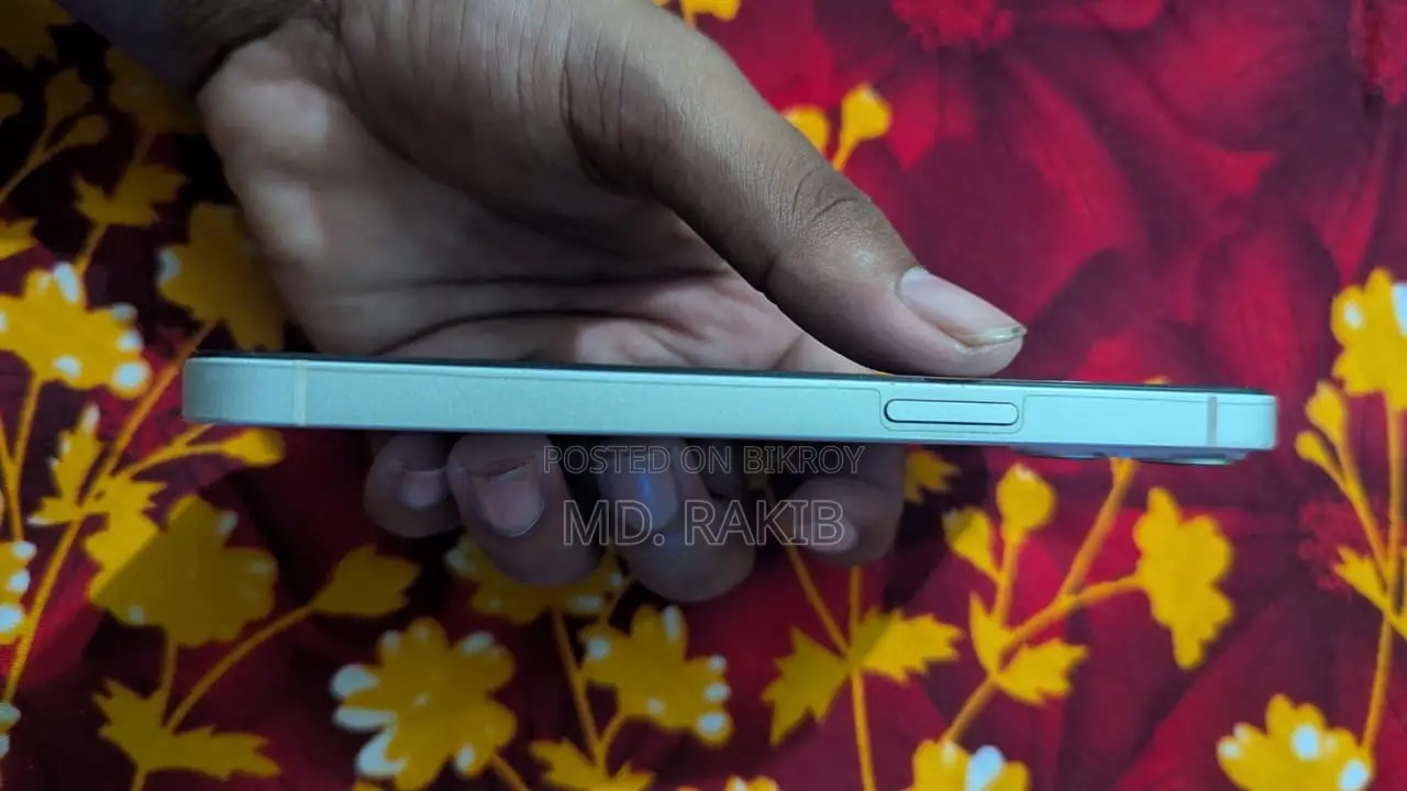 Apple iPhone 13 128 GB White