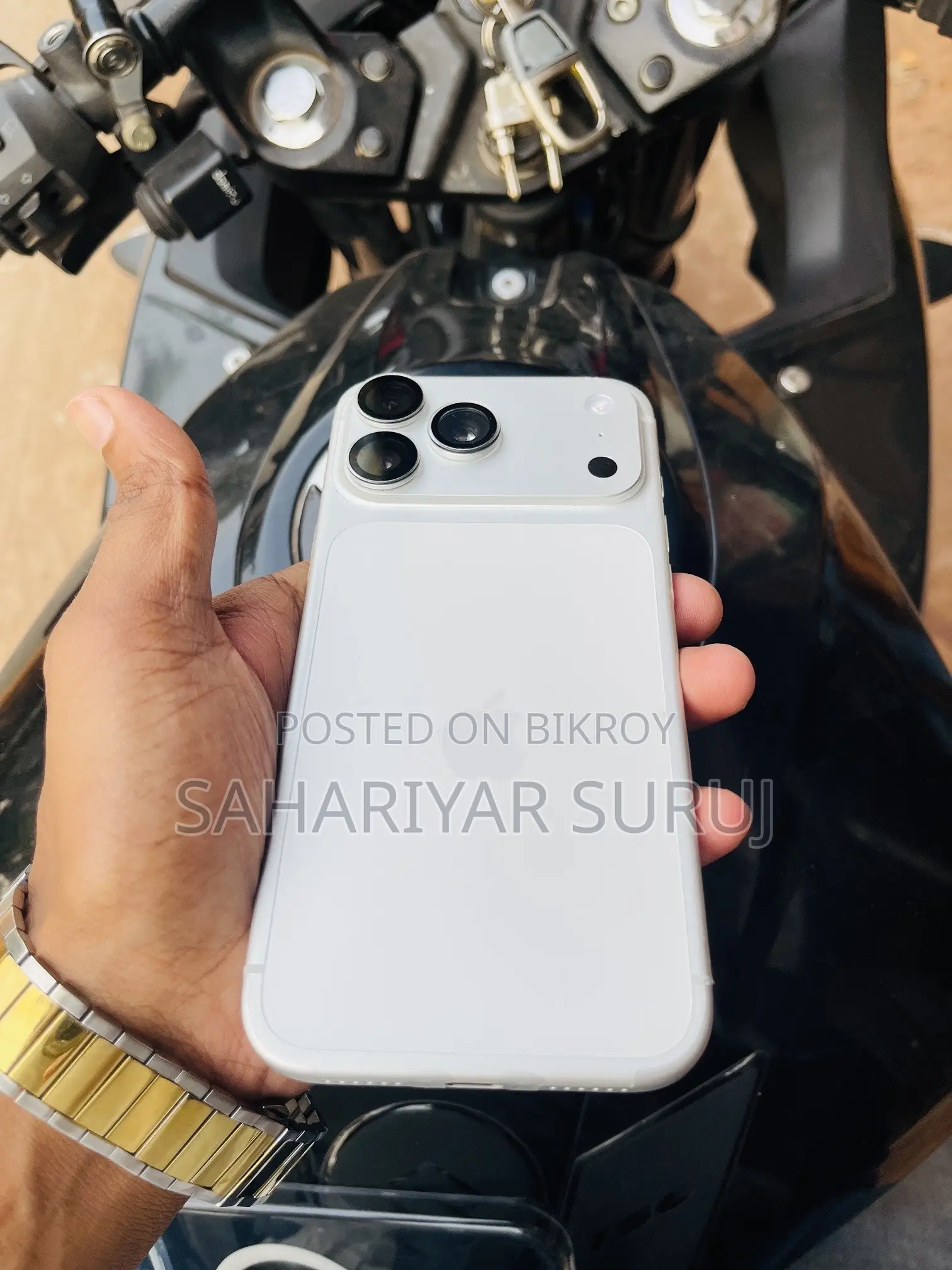 নতুন অ্যাপল আইফোন ১৭ প্রো ম্যাক্স ২৫৬ জিবি সিলভার