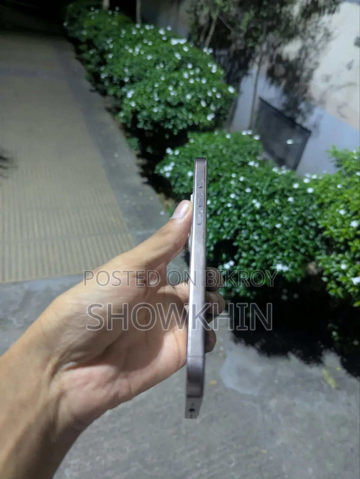 অ্যাপল আইফোন ১৬ প্রো ম্যাক্স ২৫৬ জিবি হোয়াইট