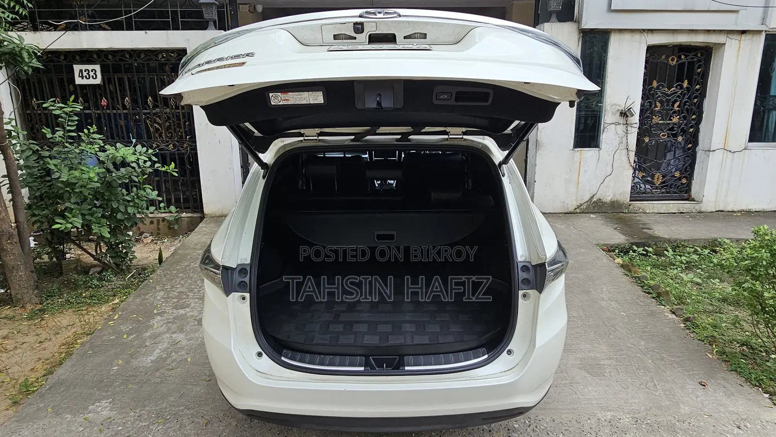 Toyota Harrier 2017 Pearl