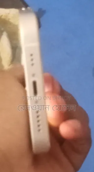 অ্যাপল আইফোন ১৩ ১২৮ জিবি হোয়াইট