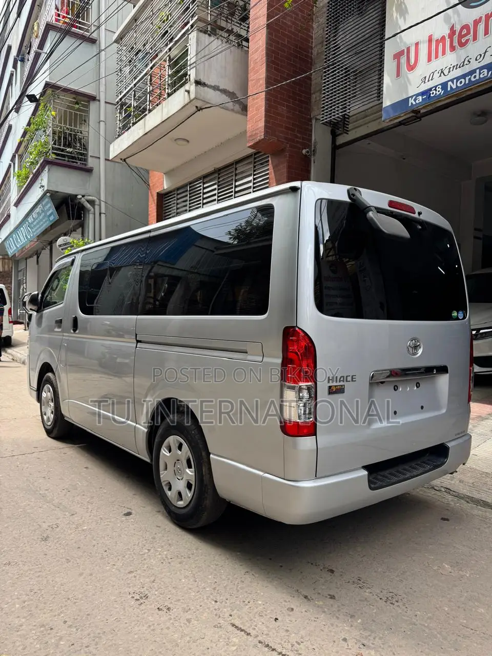 টয়োটা টয়োয়েস ২০২০ সিলভার