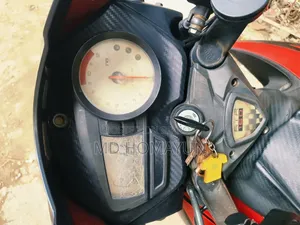 TVS Apache RTR 160 2V 2018 Red