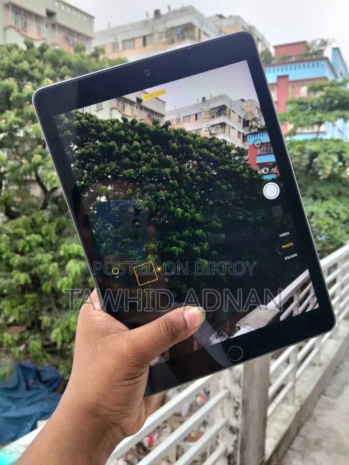 Apple iPad Wi-Fi 64 GB Gray