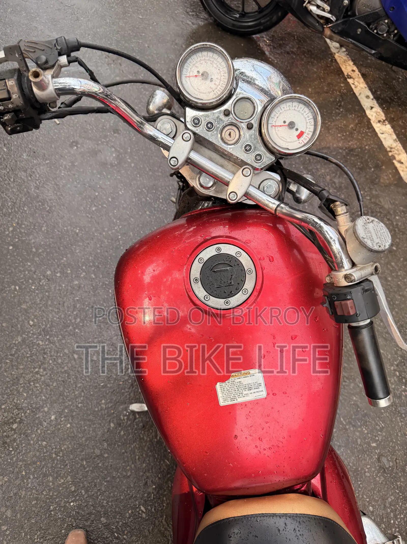 Hyosung Aquila 2017 Red
