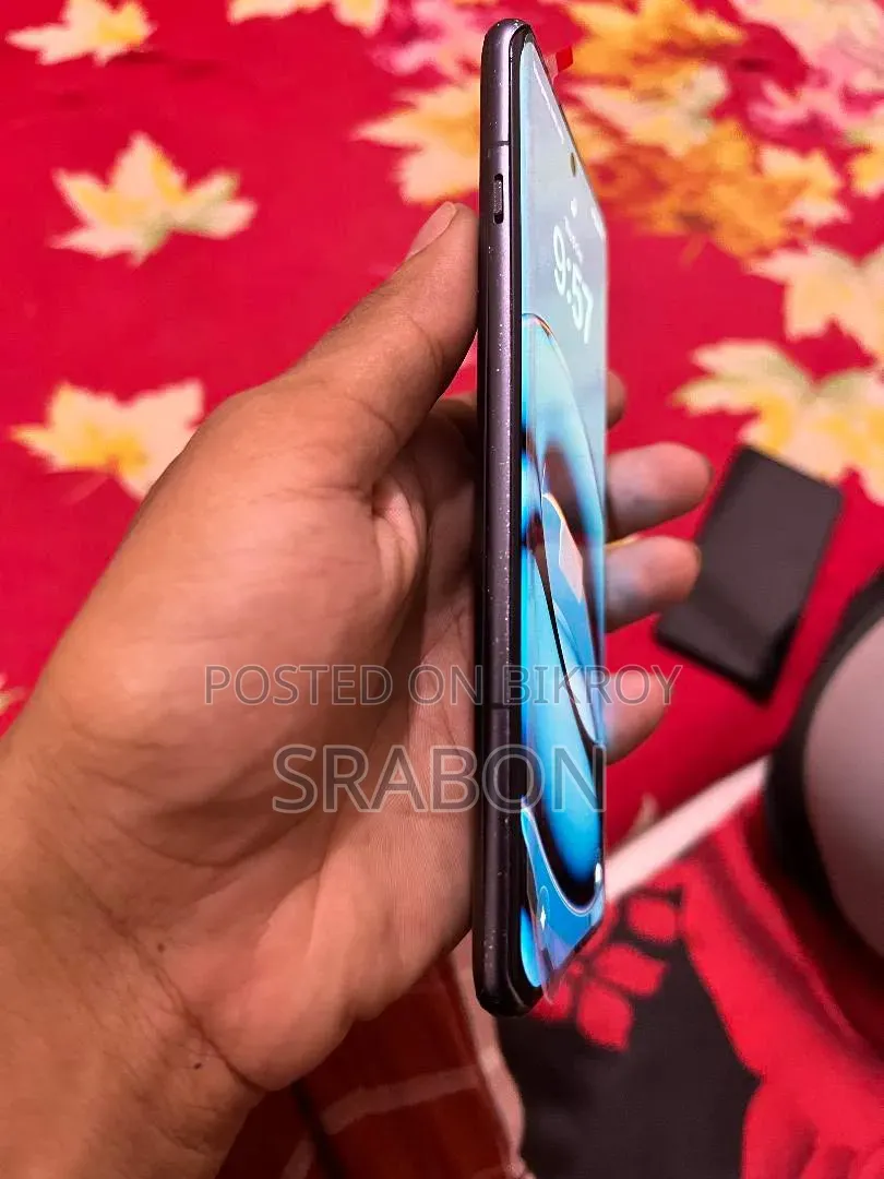 ওয়ানপ্লাস ১২আর ১২৮ জিবি ব্ল্যাক