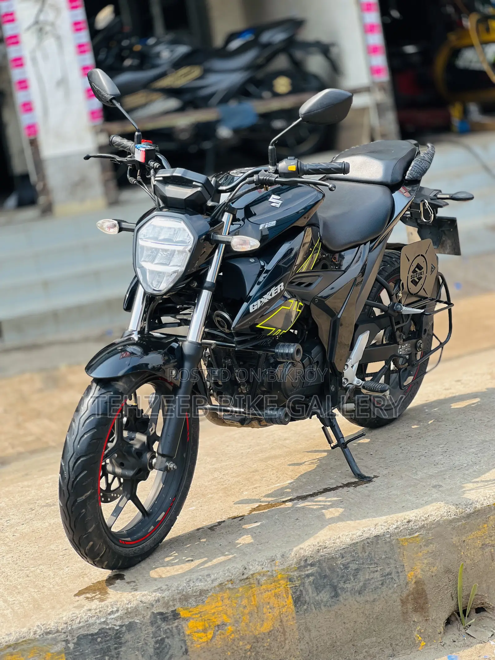 Suzuki Gixxer 2023 Black