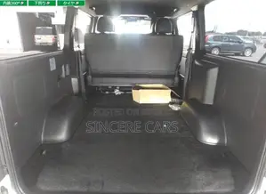 Toyota HiAce 2022 White