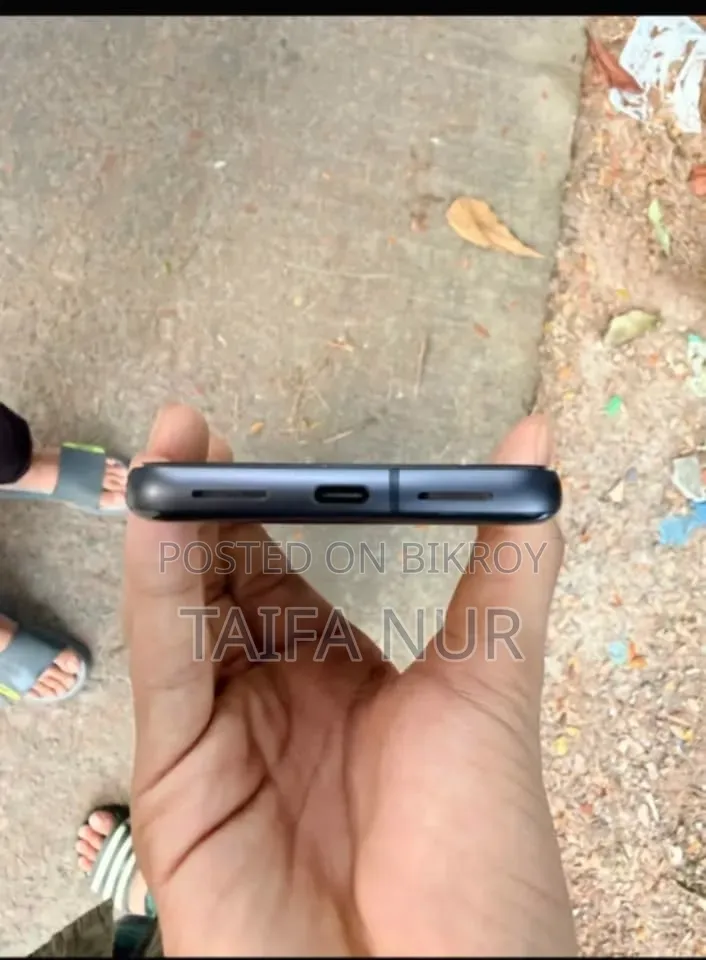 গুগল পিক্সেল ৮ ১২৮ জিবি ব্ল্যাক