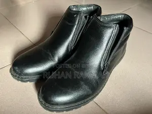 Black Leather Chelsea Boots
