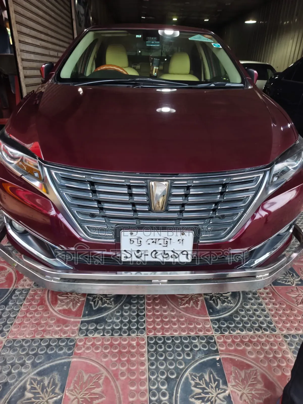 টয়োটা প্রিমিও ২০১৭ মেরুন