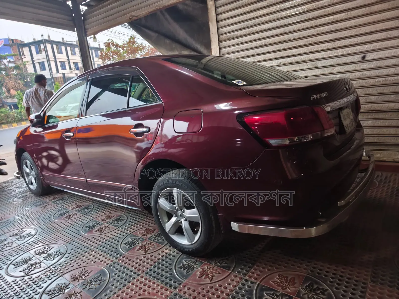 টয়োটা প্রিমিও ২০১৭ মেরুন