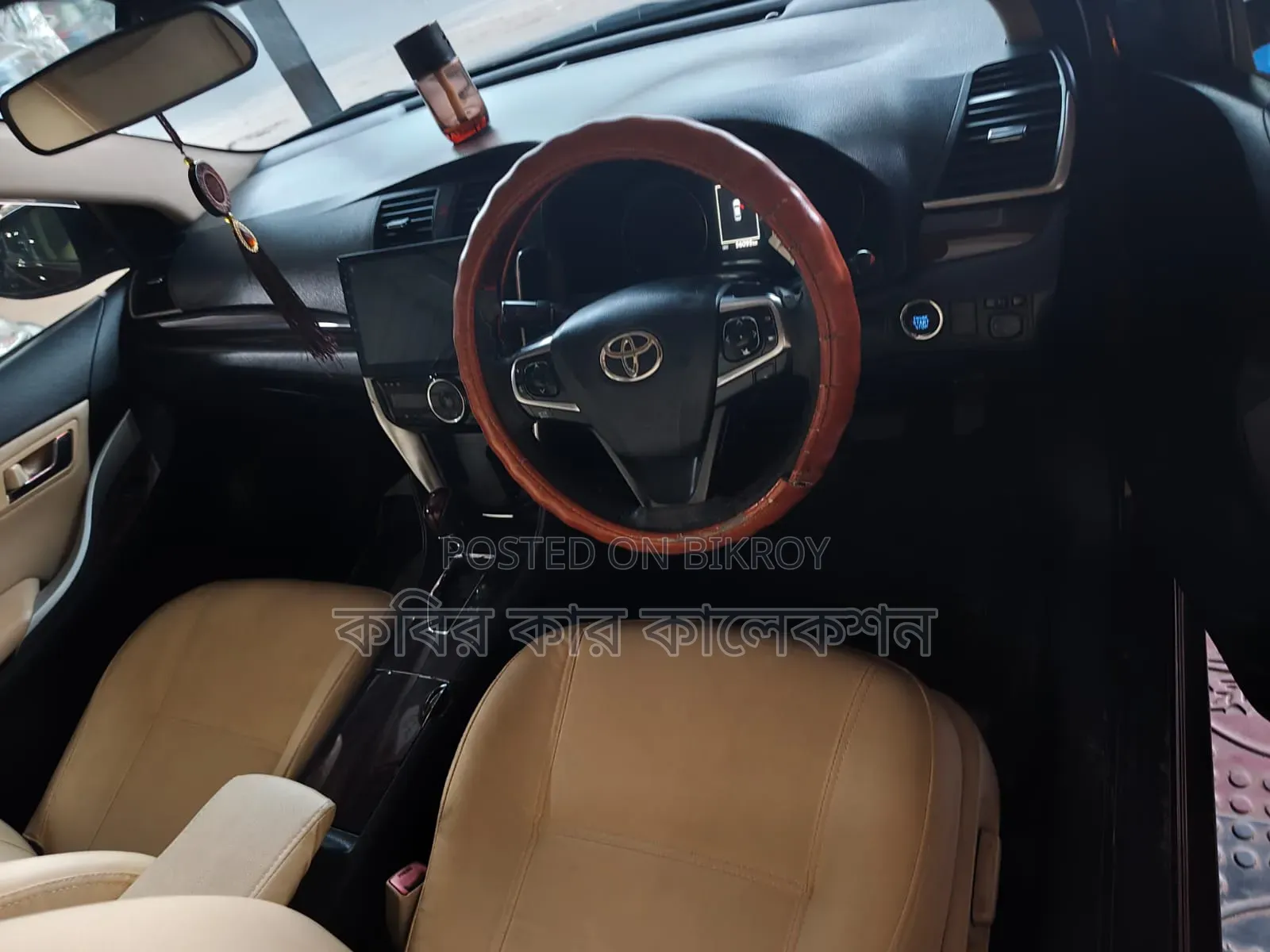 টয়োটা প্রিমিও ২০১৭ মেরুন
