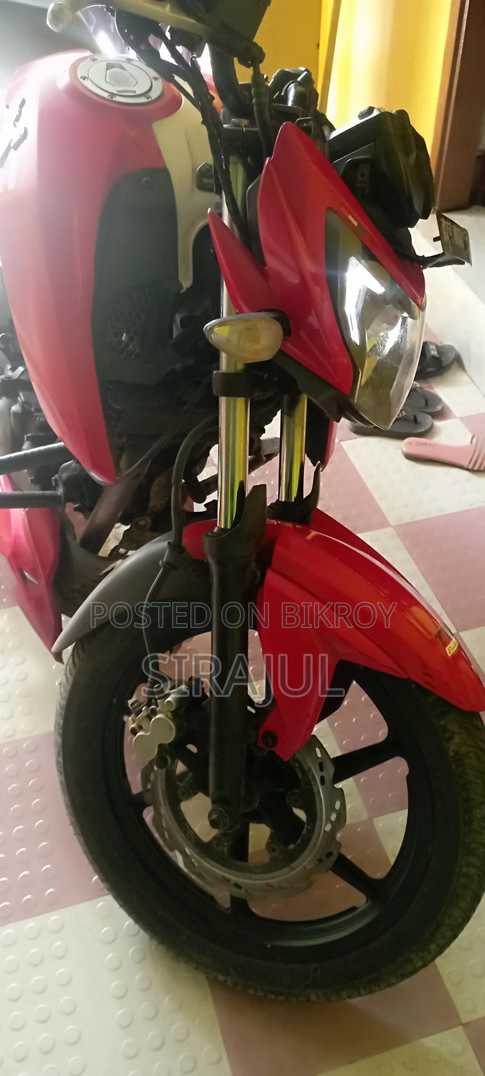 টিভিএস অ্যাপাচে ১৬০ ফোরভি ২০২১ রেড