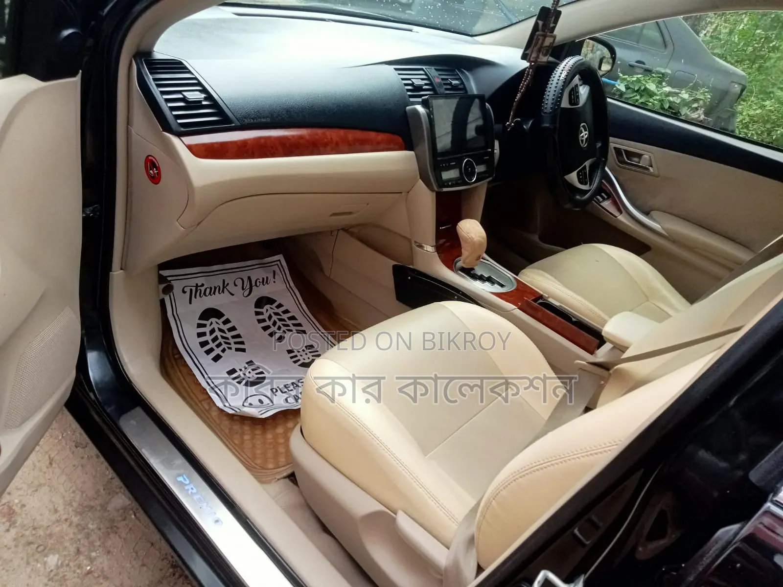 টয়োটা প্রমিও ২০১৩ কালো