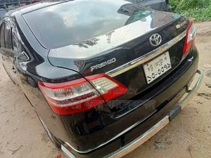টয়োটা প্রমিও ২০১৩ কালো