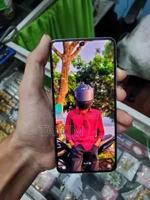 স্যামসাং গ্যালাক্সি এস২১ ৫জি ২৫৬ জিবি সাদা