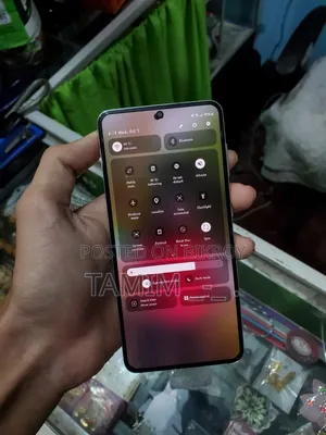 স্যামসাং গ্যালাক্সি এস২১ ৫জি ২৫৬ জিবি সাদা