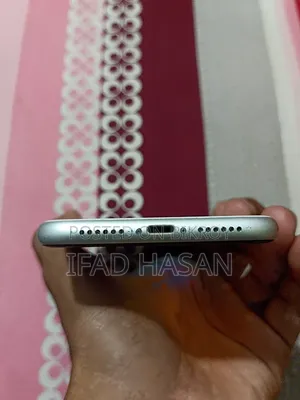Apple iPhone XR 128 GB White