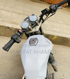 Runner Bullet 100 2015 Black