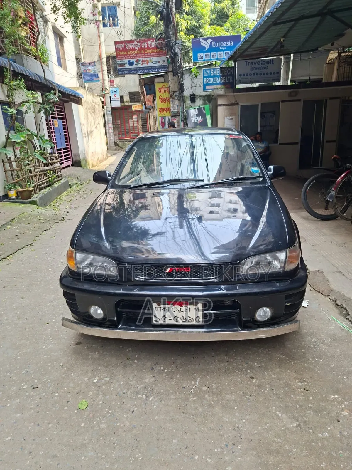 টয়োটা করোল্লা অটোমেটিক ১৯৯৬ কালো
