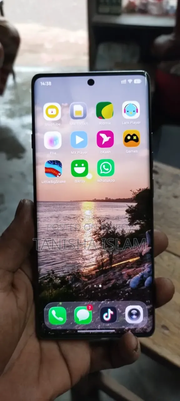 টেকনো ক্যামন ৪০ প্রো ৪জি ২৫৬ জিবি সিলভার