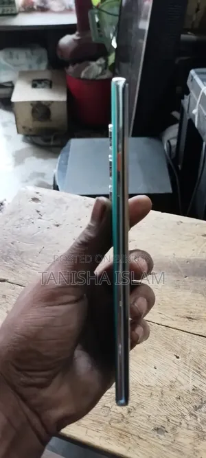 টেকনো ক্যামন ৪০ প্রো ৪জি ২৫৬ জিবি সিলভার