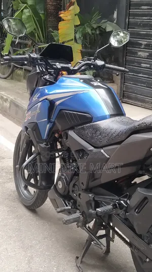 হোন্ডা এক্স-ব্লেড ১৬০ ২০২১ নীল