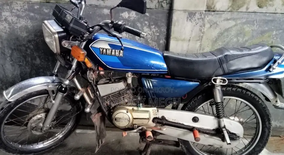 Yamaha 2000 Blue