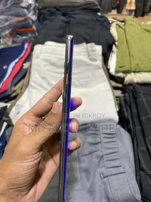 টেকনো ক্যামন ৪০ প্রো ৪জি ২৫৬ জিবি ব্ল্যাক