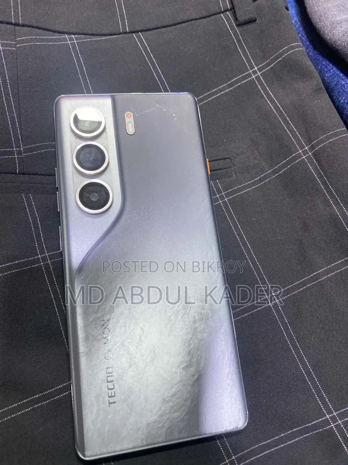 টেকনো ক্যামন ৪০ প্রো ৪জি ২৫৬ জিবি ব্ল্যাক
