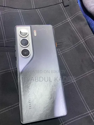 টেকনো ক্যামন ৪০ প্রো ৪জি ২৫৬ জিবি ব্ল্যাক