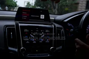 Toyota Crown 2018 Pearl