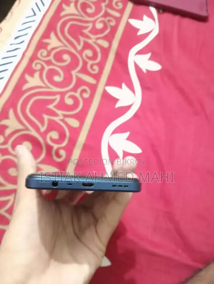অপো এ১৭কে ৬৪ জিবি ব্লু