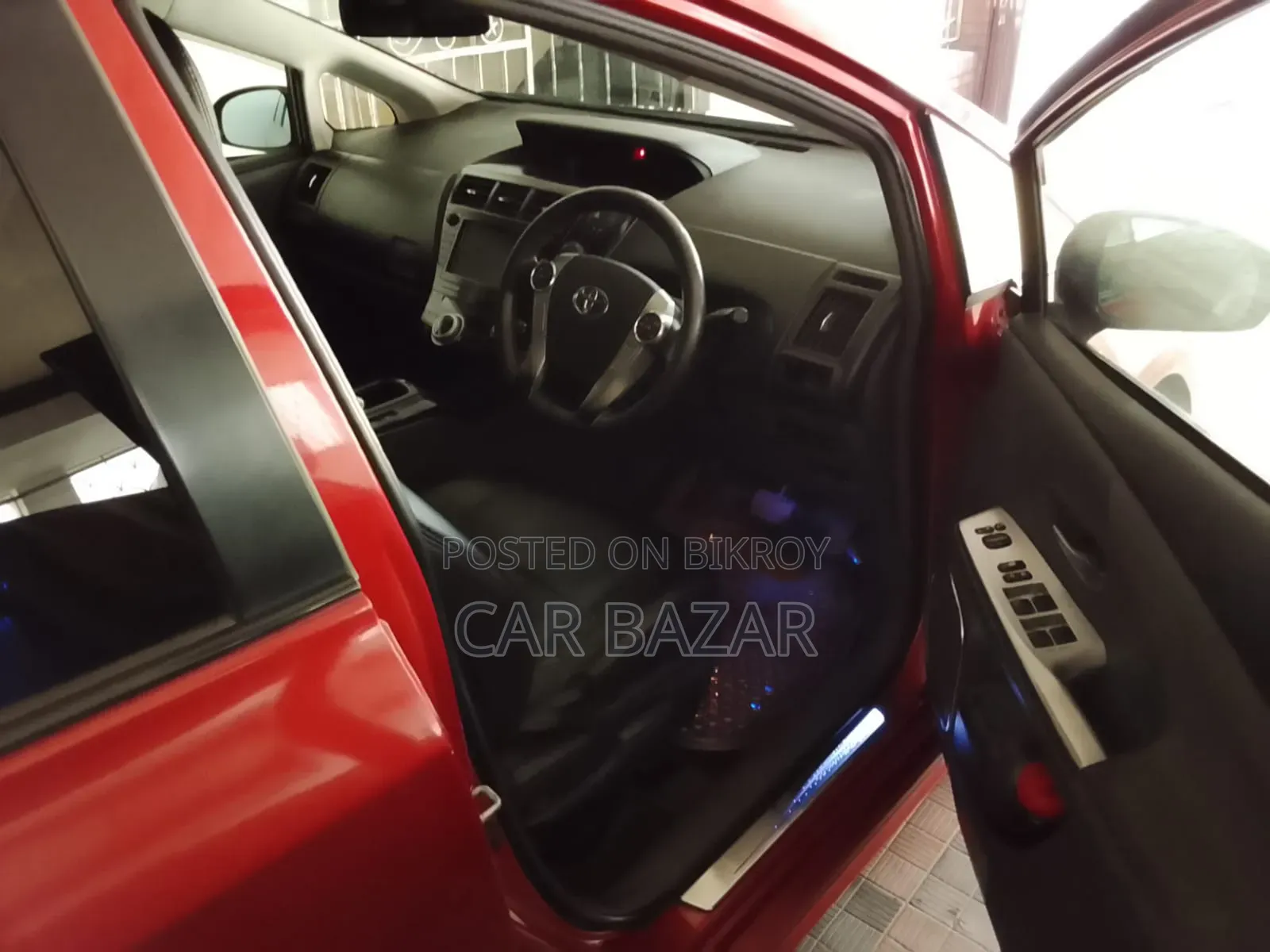 Toyota Prius 2013 Red