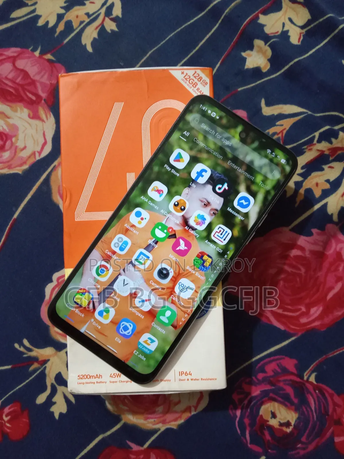 টেকনো স্পার্ক ৪০ ১২৮ জিবি হোয়াইট