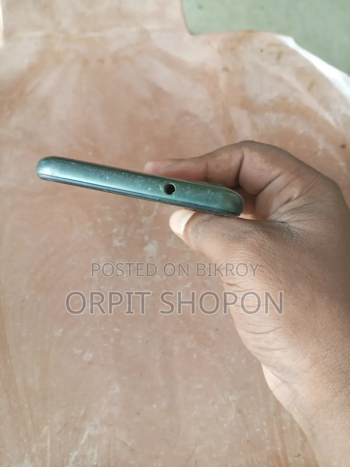 মোটরোলার মোটো ই৪০ ৬৪ জিবি ব্রোঞ্জ