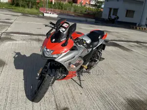 Suzuki Gixxer SF 2023 Orange