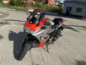 Suzuki Gixxer SF 2023 Orange