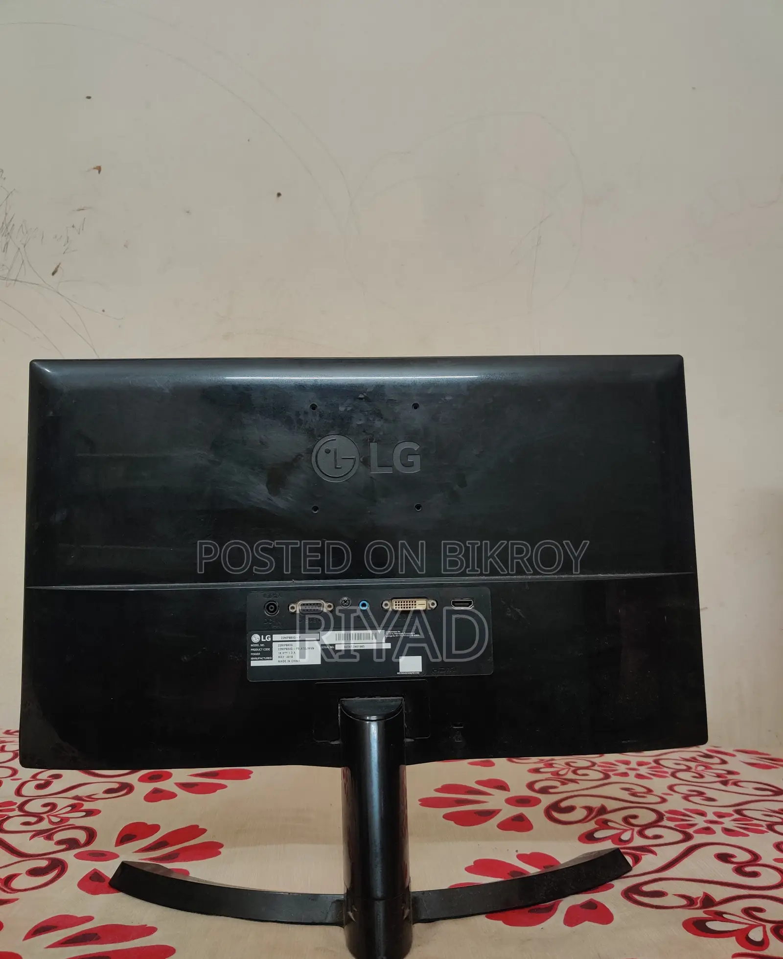 LG Monitor Model 22mp68vq