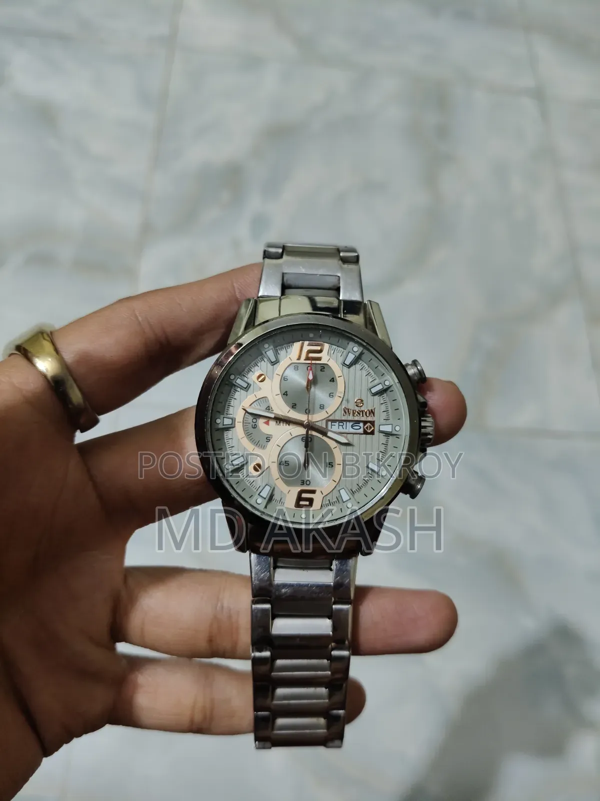 Sveston Watch