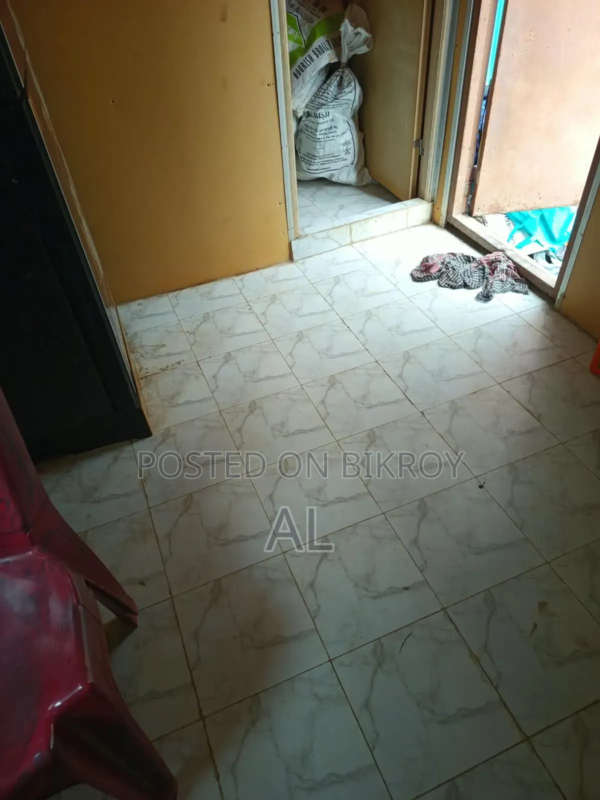 20 Feet Container Bathroom (Ready-to-Use Toilet Block)