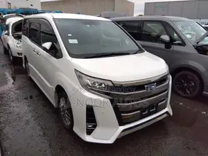 Toyota Noah 2021 Pearl