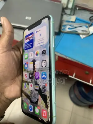 অ্যাপল আইফোন ১১ ৬৪ জিবি